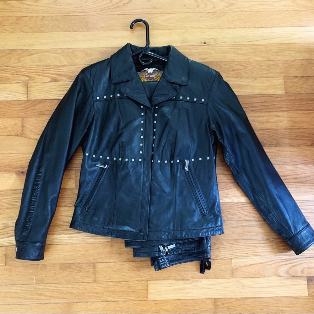 HD WMNs Studded Leather Jacket + Matching Pant
